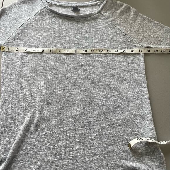 Aerie Sweater Round Neck Long Sleeve Hi-Lo Hem Side Slit Heathered Gray Size XS - Picture 8 of 10